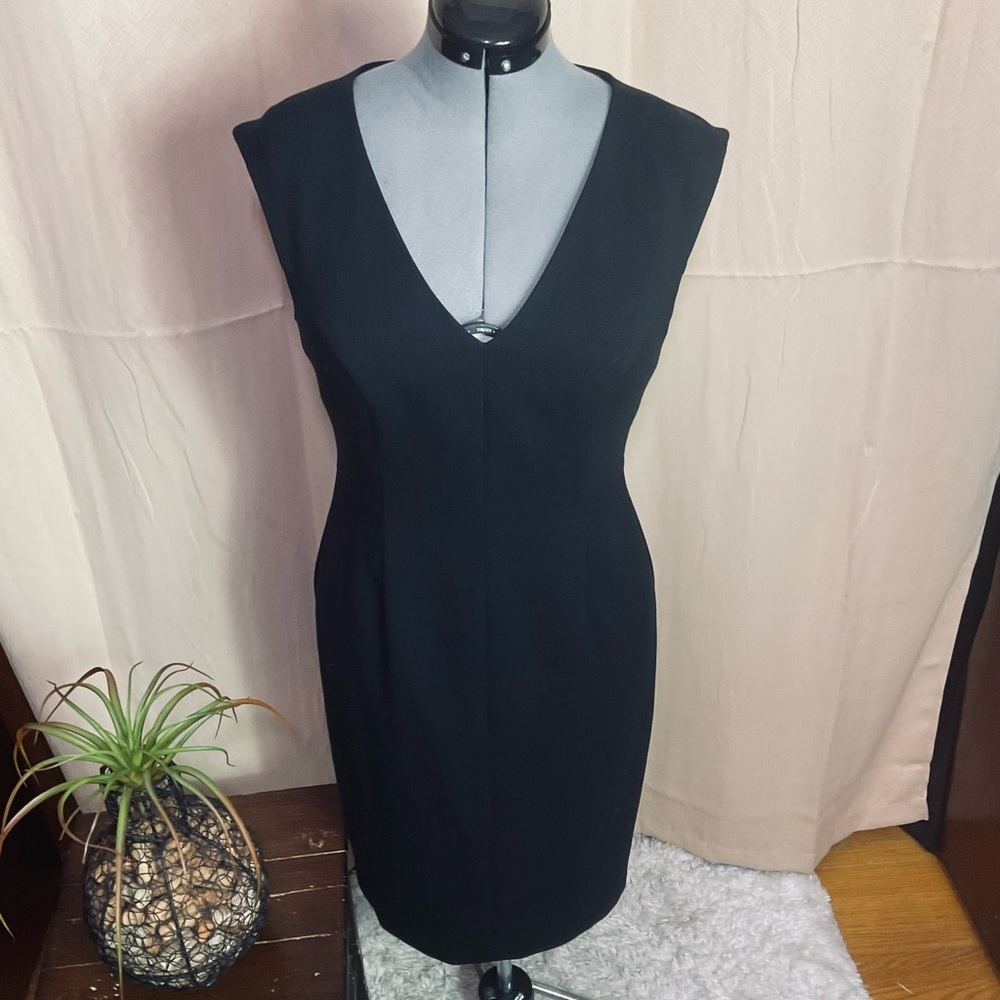 Eliza J Elegant Black Sleeveless Midi Dress